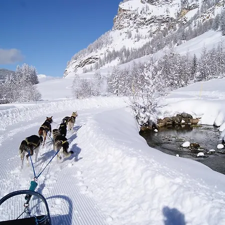 30 Praz Ski-in Ski-out Vallandry - Les Arcs - Paradiski Apartment *